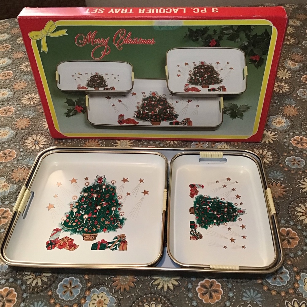 3 Piece Laquer Christmas Tray Set